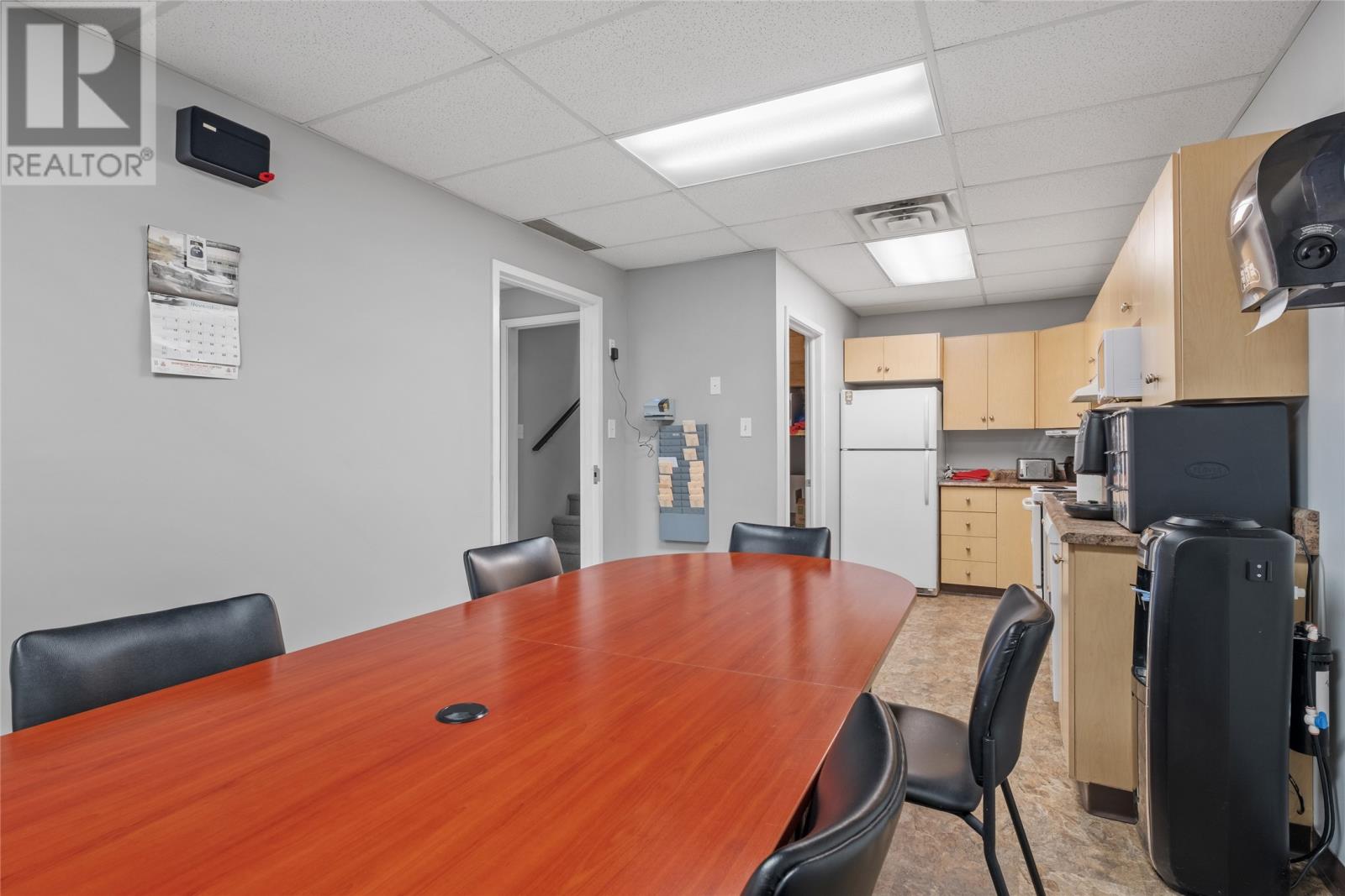 183 Mcnamara Drive Property Photo 8