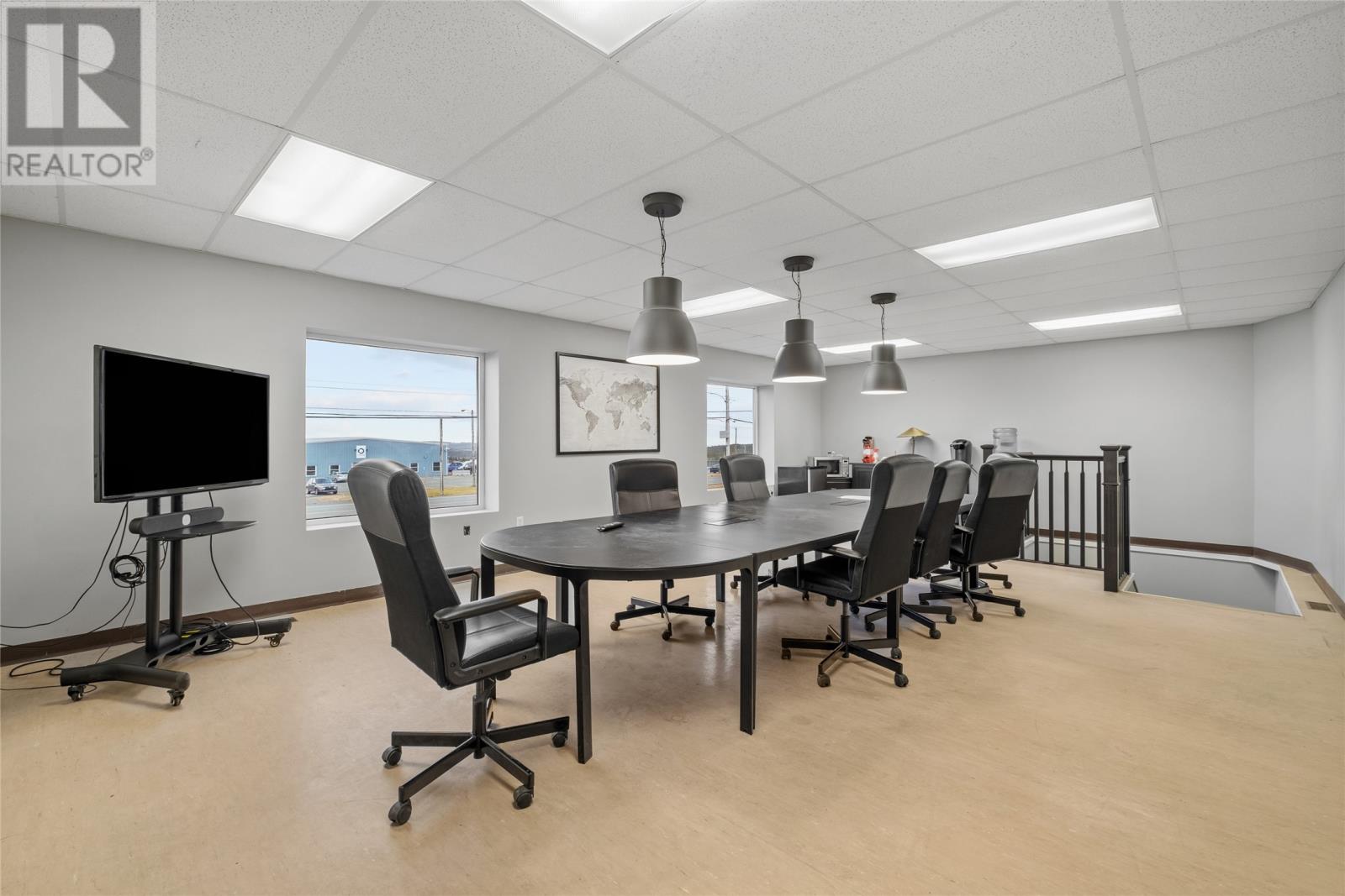 183 Mcnamara Drive Property Photo 11