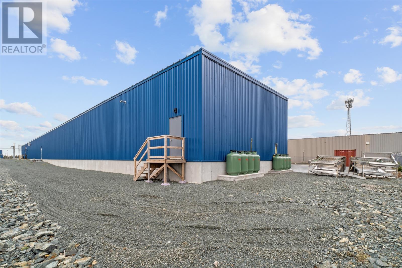 183 Mcnamara Drive Property Photo 38
