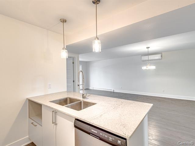 390-394 Rue D'émeraude Property Photo 8
