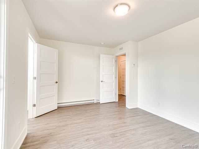 390-394 Rue D'émeraude Property Photo 14