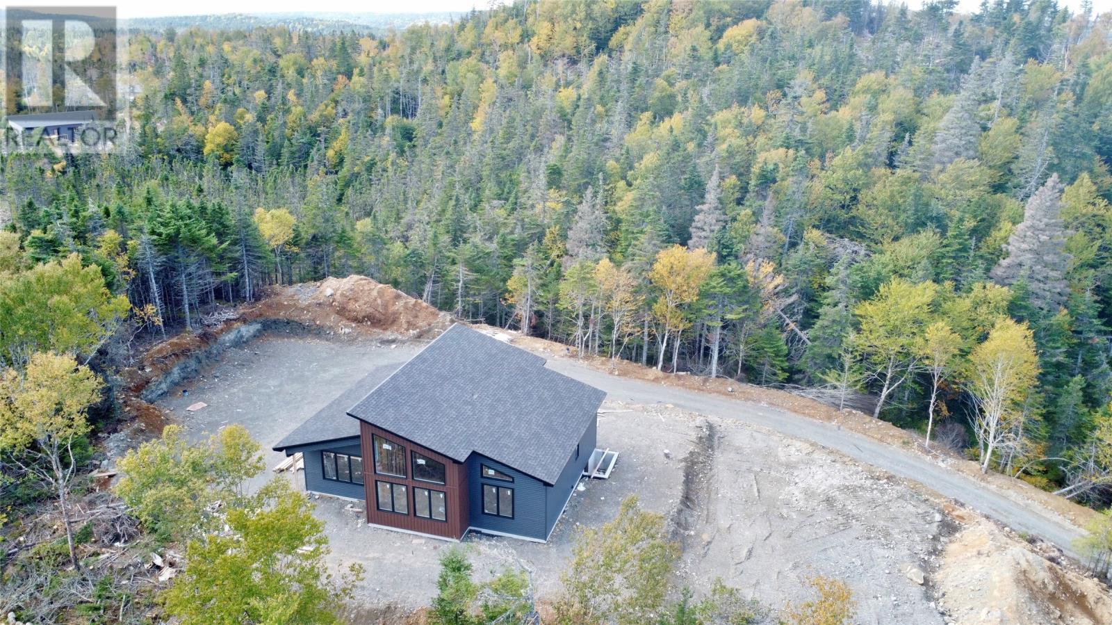 8 Lakeside Drive Property Photo 8