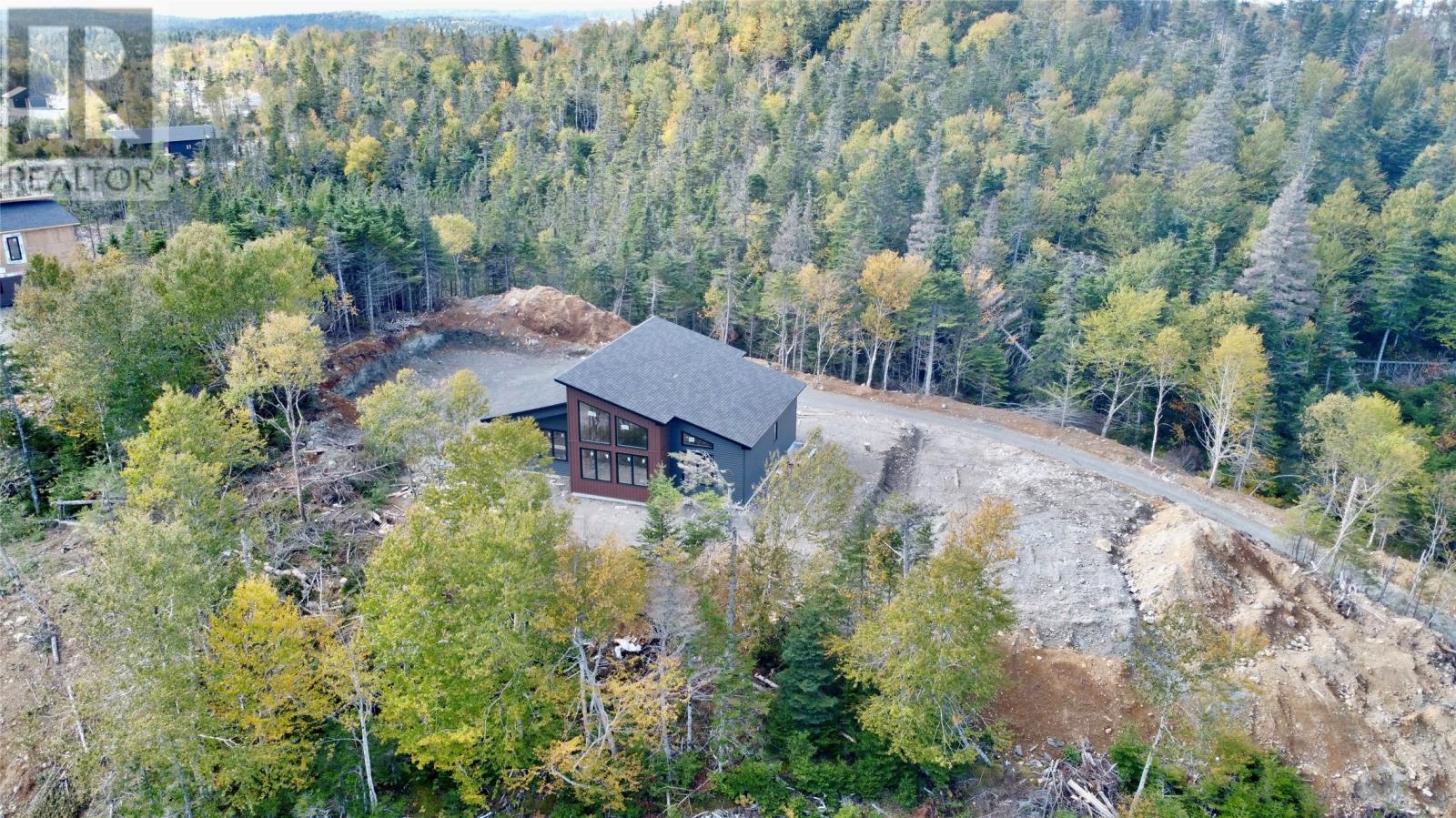 8 Lakeside Drive Property Photo 9
