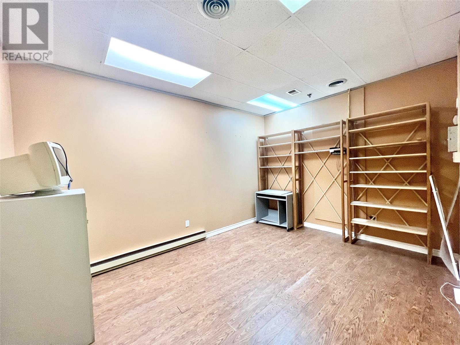 28 Cromer Avenue Property Photo 14