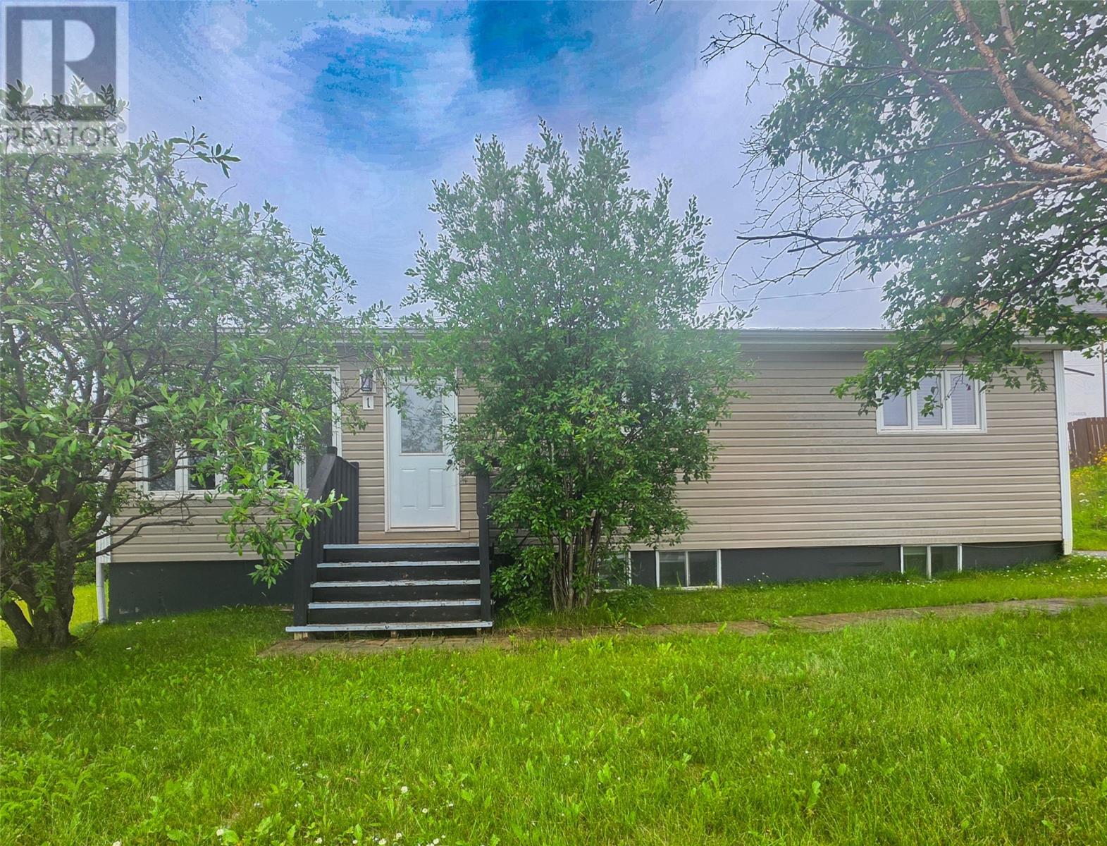 1 Cabot Drive Property Photo 1
