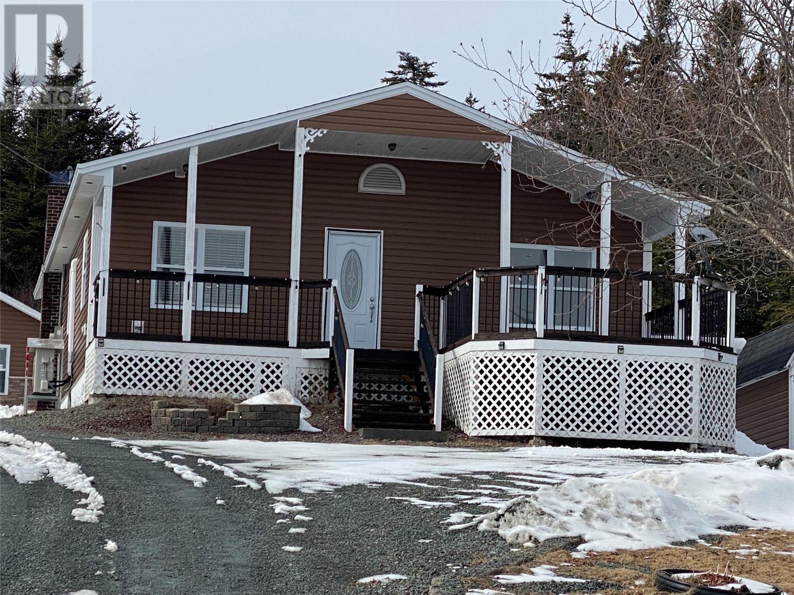 5 Snow's Pond Road Property Photo 1