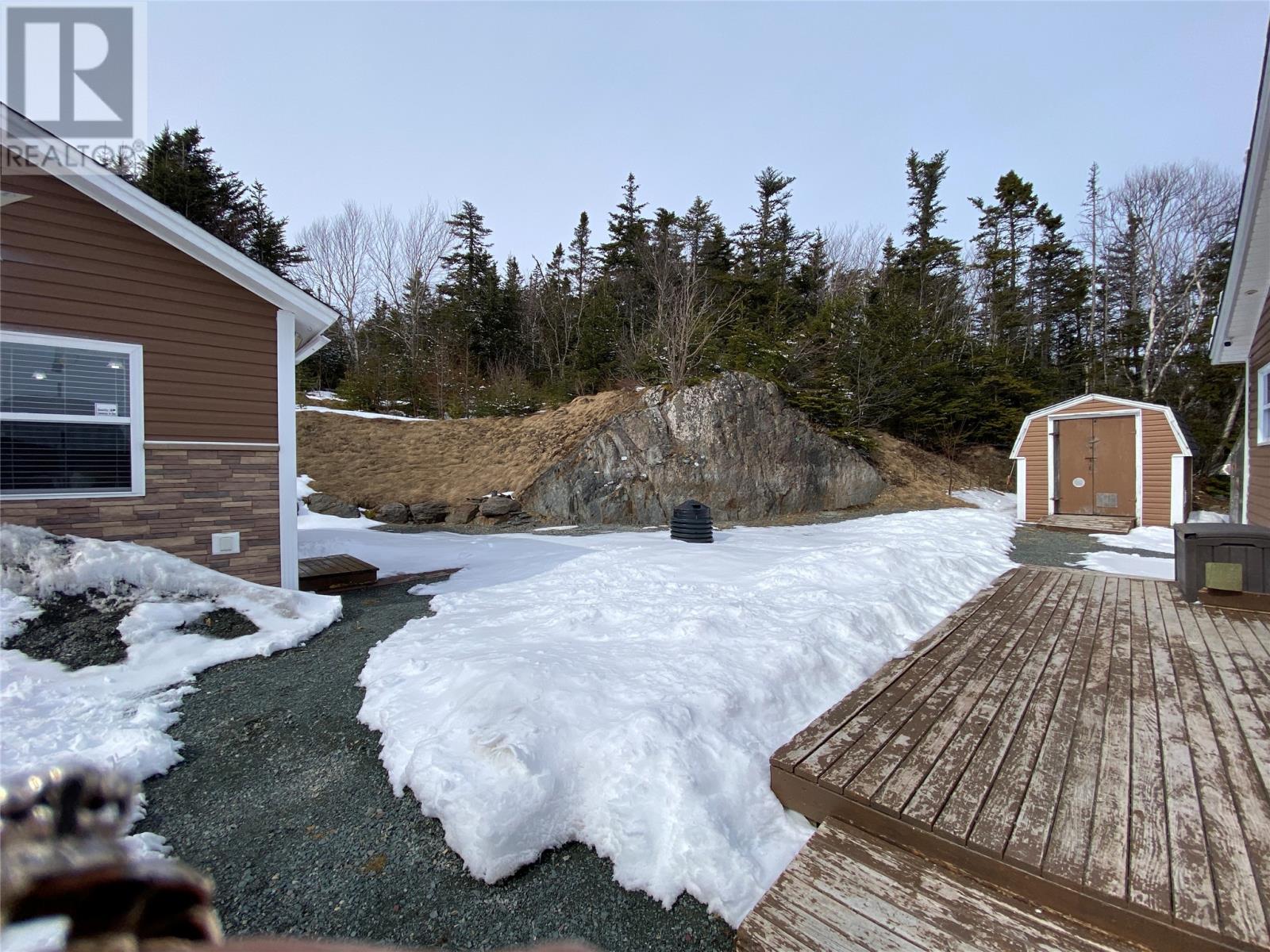 5 Snow's Pond Road Property Photo 43