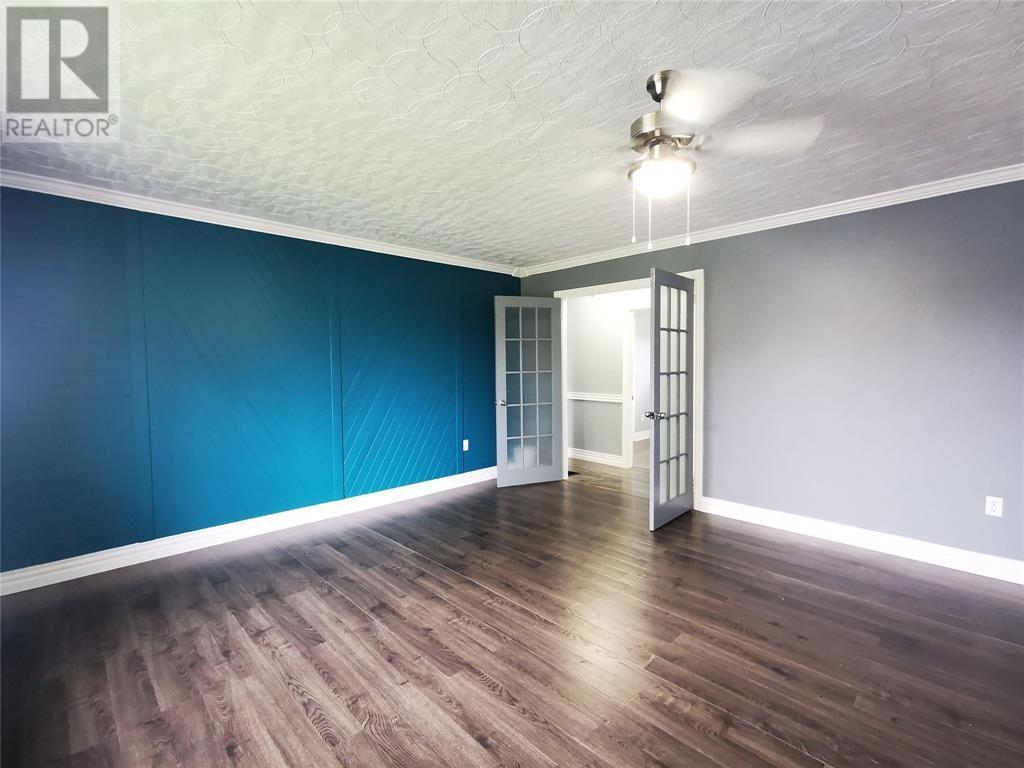 21 Village Cove Road E Property Photo 22