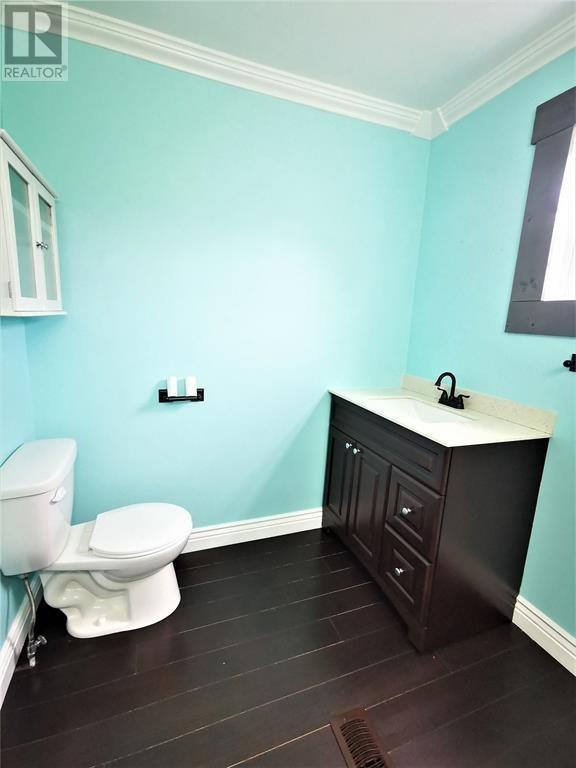 21 Village Cove Road E Property Photo 29