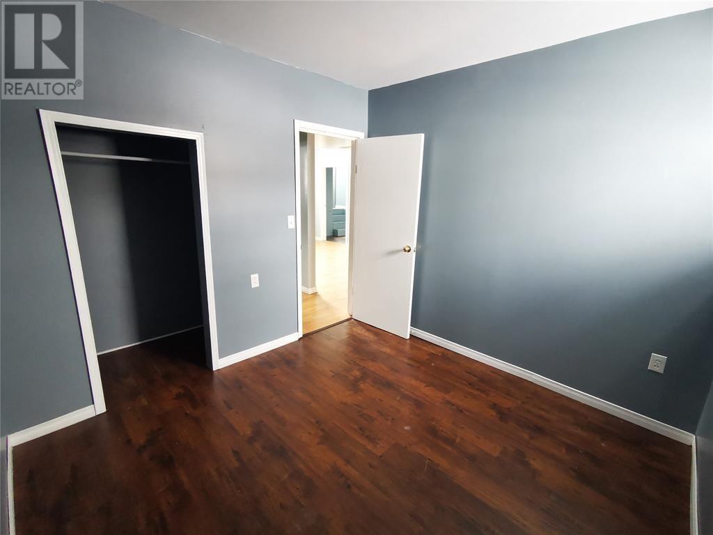 21 Village Cove Road E Property Photo 46