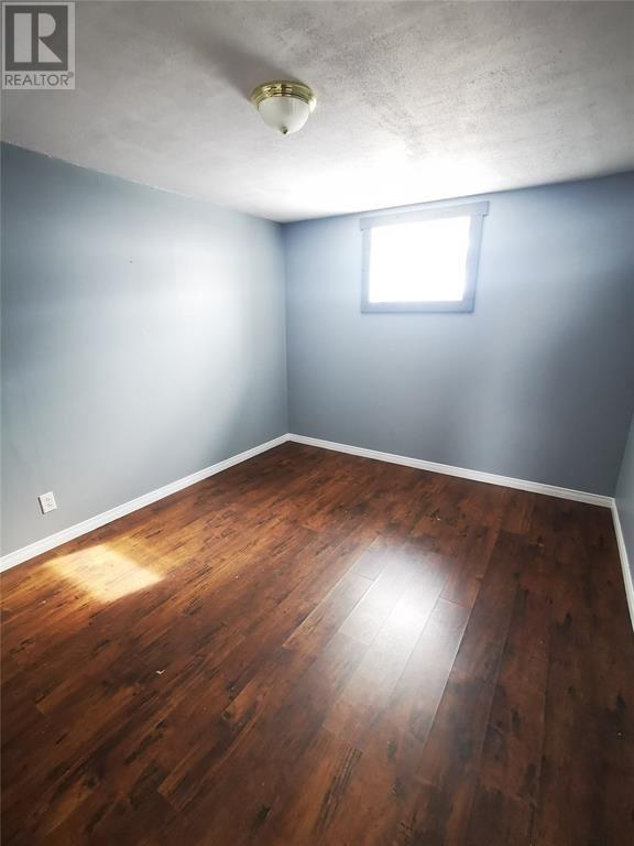 21 Village Cove Road E Property Photo 50