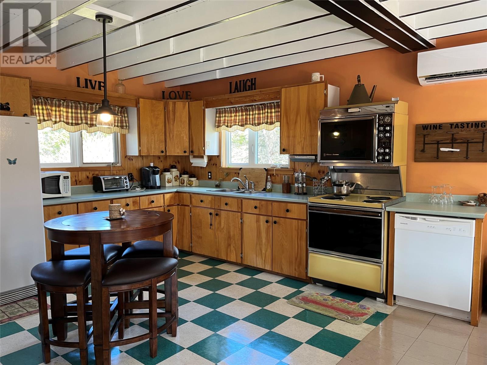 102 Hell Hill Road Property Photo 13