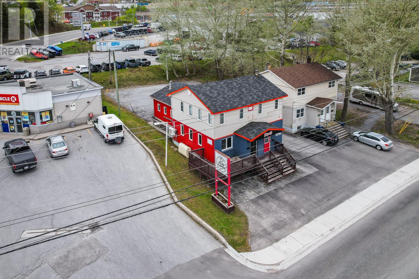 91-93 Mount Bernard Avenue