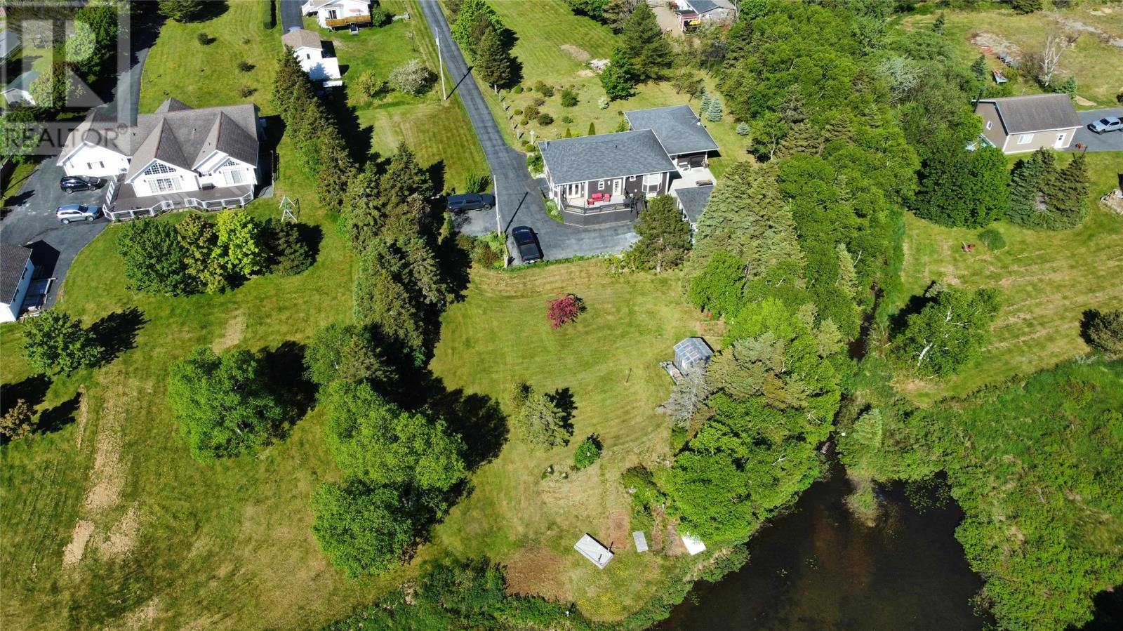 27 Park Avenue Property Photo 5