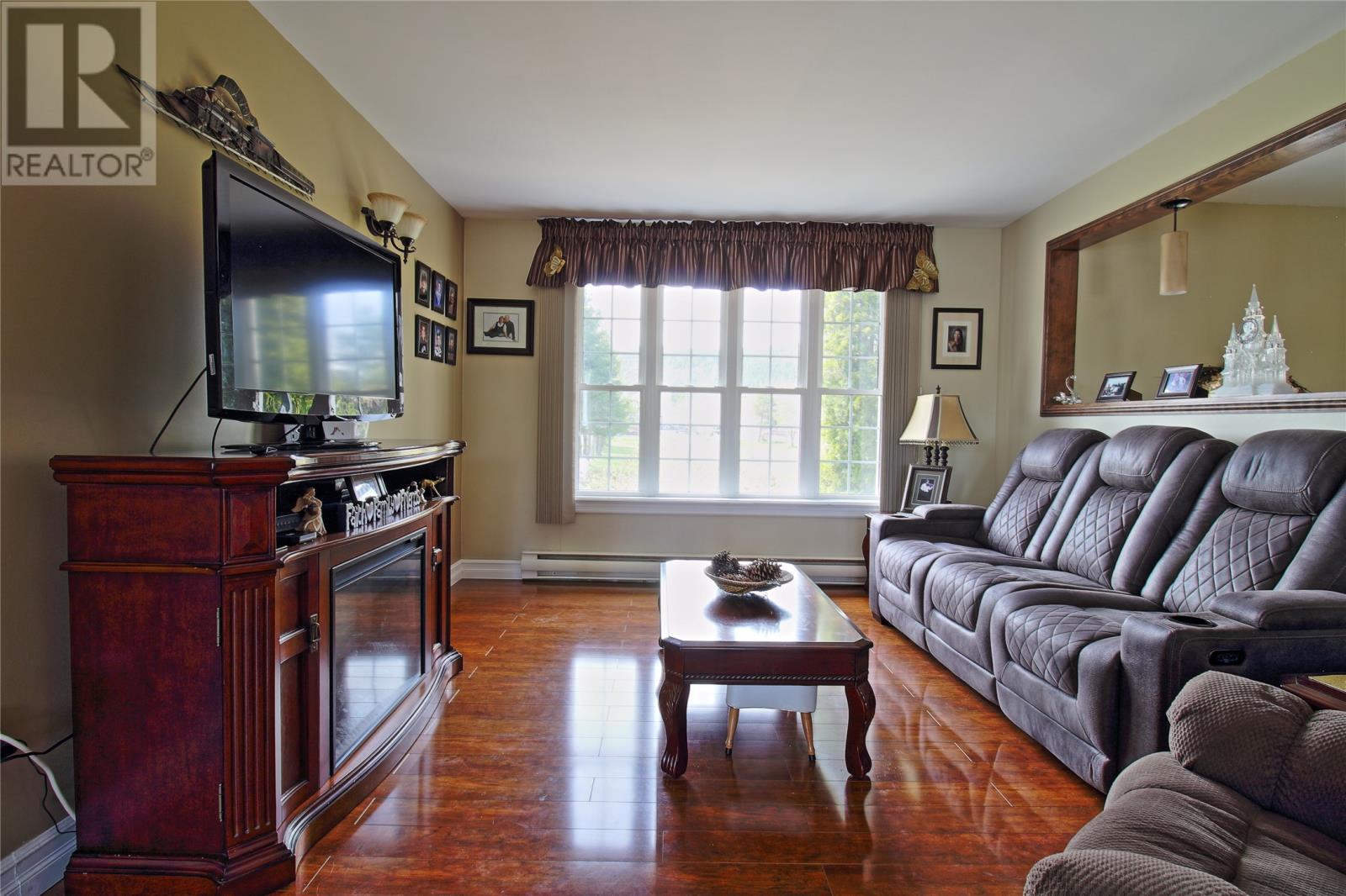 27 Park Avenue Property Photo 13