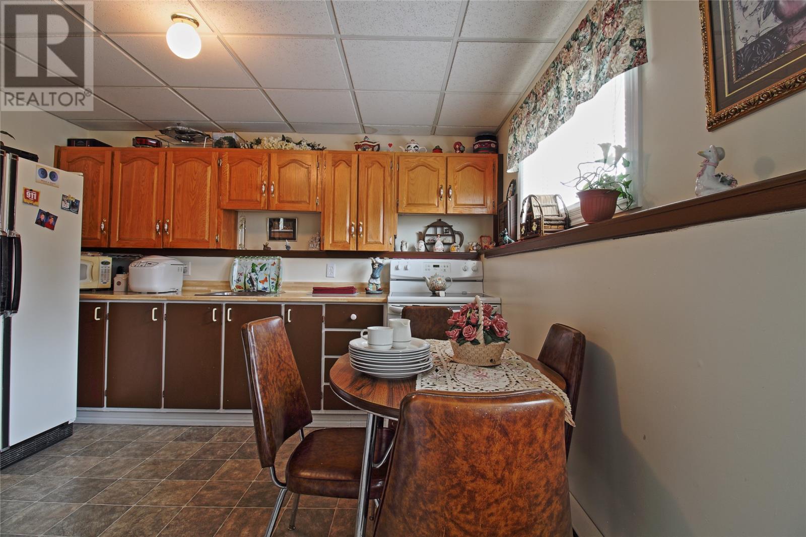 27 Park Avenue Property Photo 29