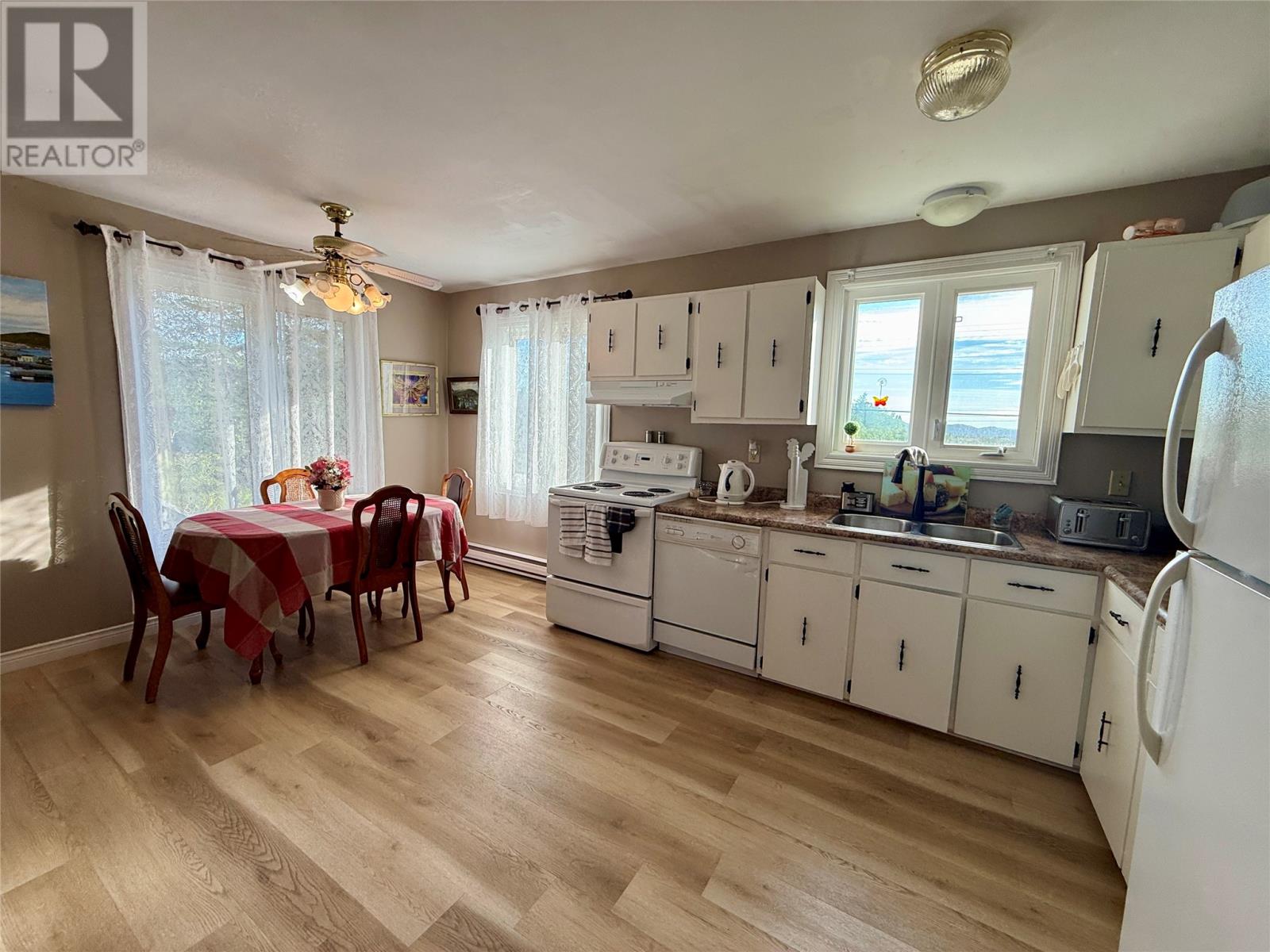 68 Fox Harbour Road Property Photo 5