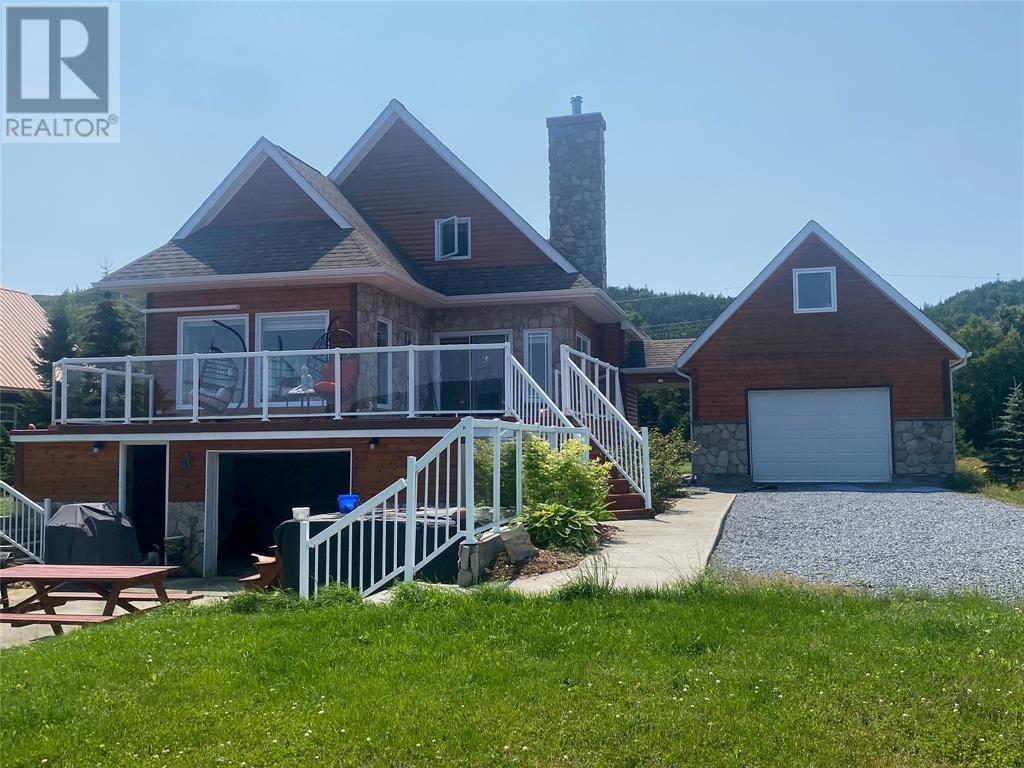 2 Regatta Drive Property Photo 4