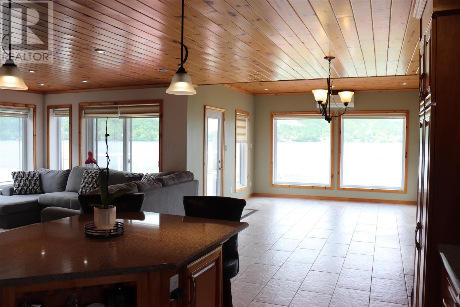 2 Regatta Drive Property Photo 14
