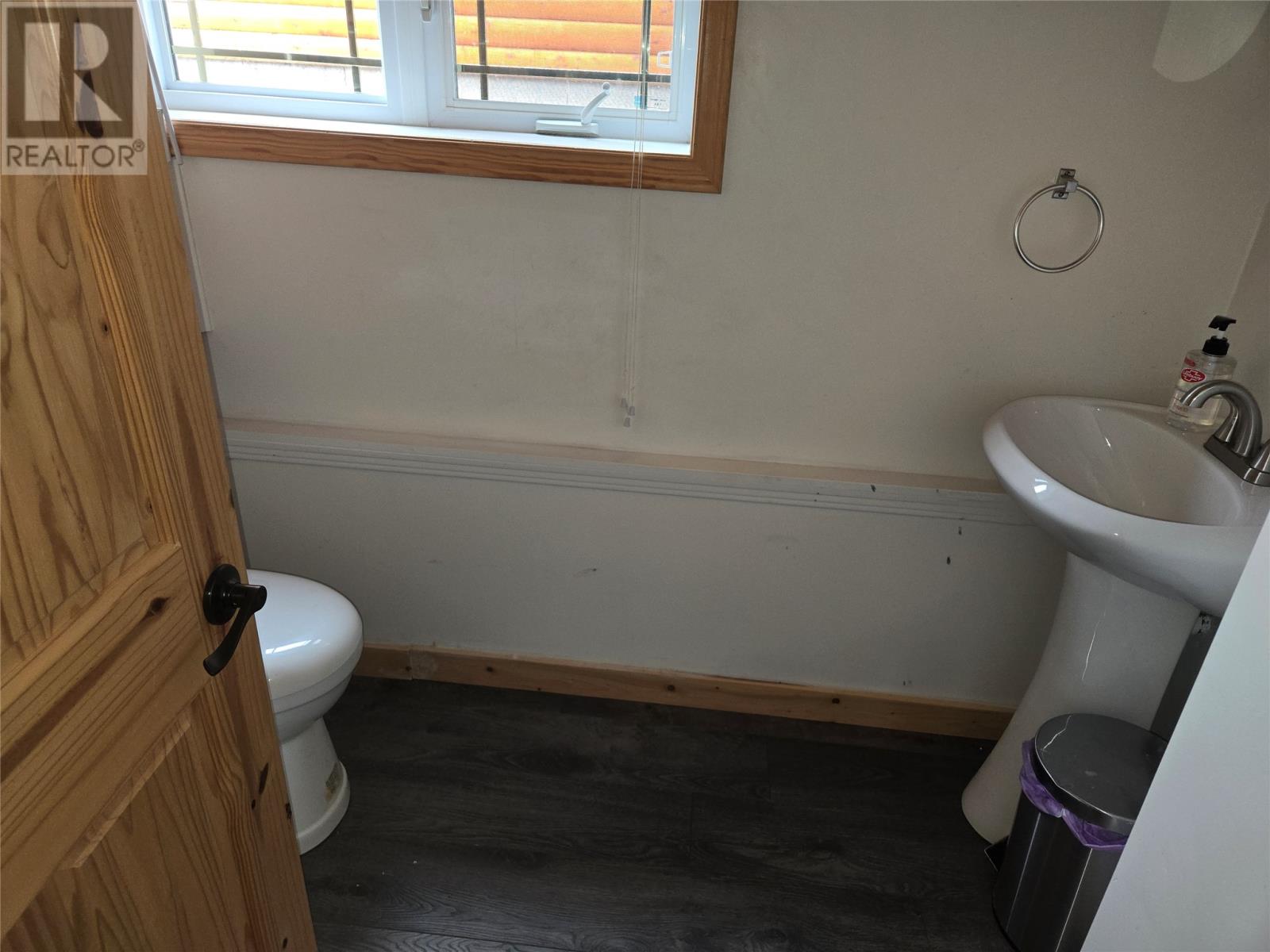 2 Regatta Drive Property Photo 35