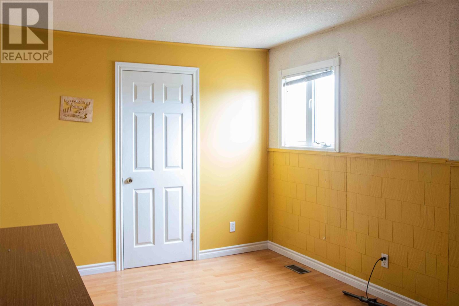 122-122a Coster Street Property Photo 18