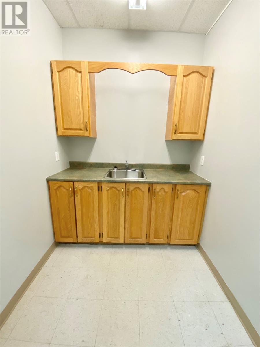 395a Main Street Property Photo 13