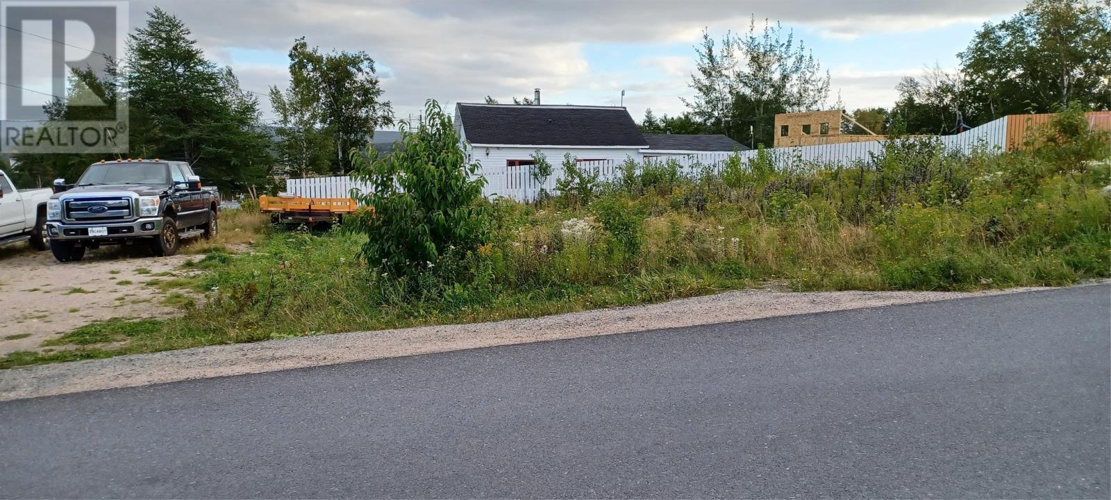 3 Clearview Crescent Property Photo 1