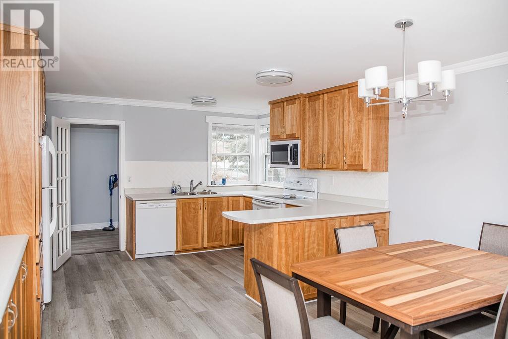 20 Swan's Road Property Photo 5