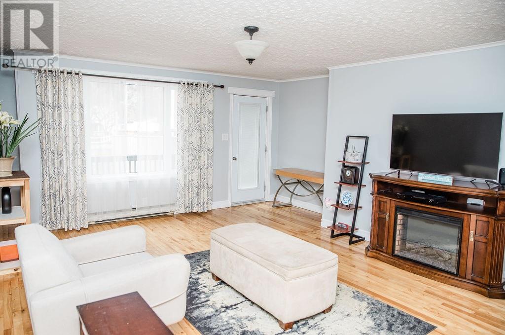20 Swan's Road Property Photo 12