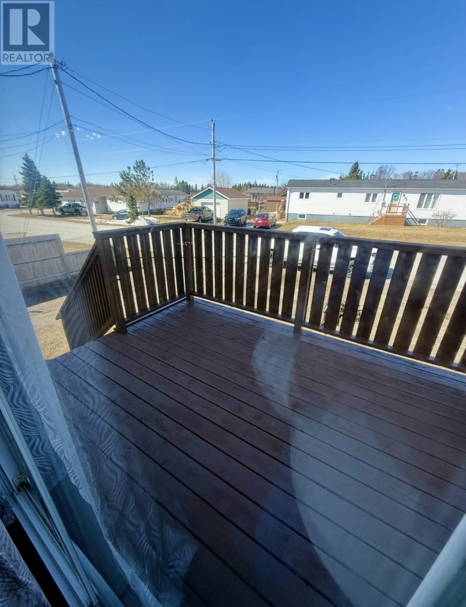 8 Ford Crescent Property Photo 6