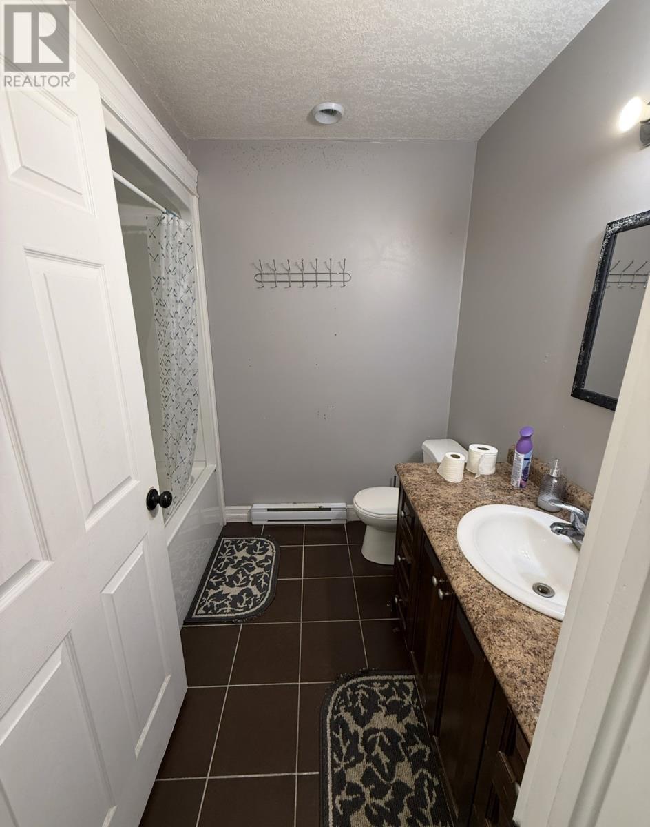 8 Ford Crescent Property Photo 14