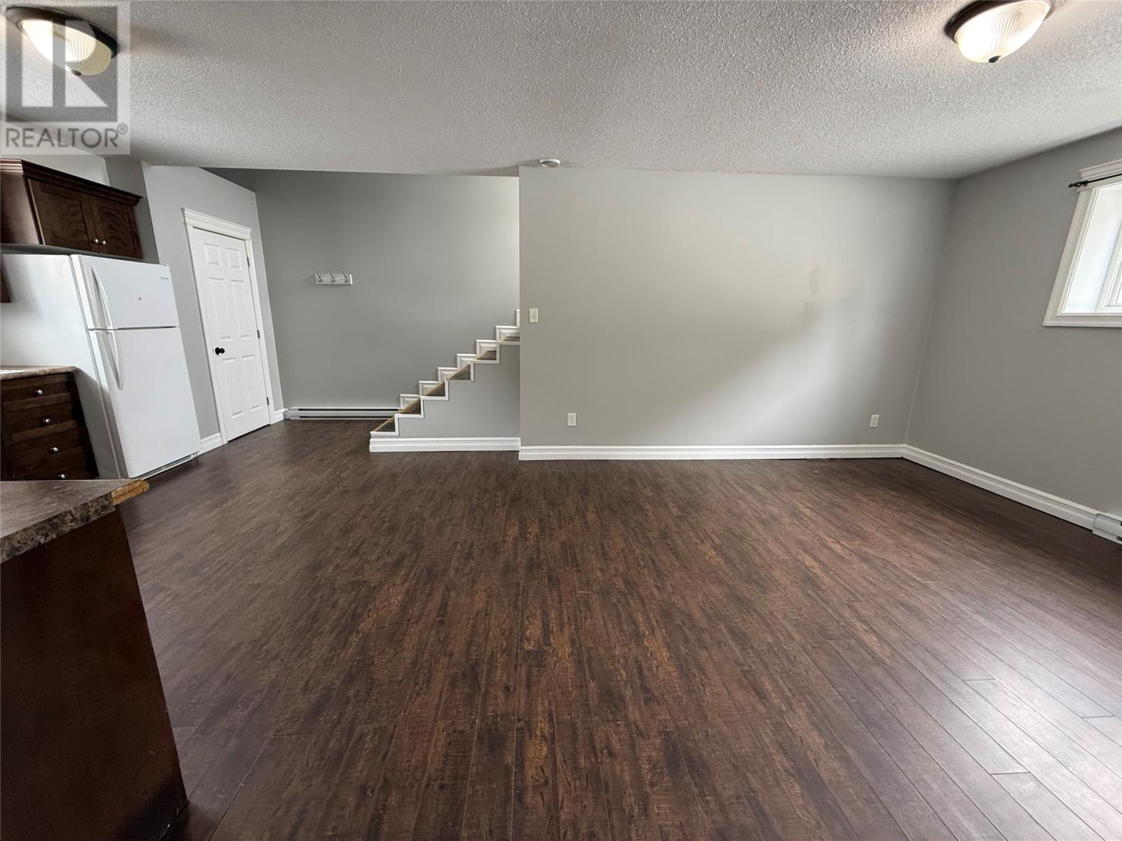 8 Ford Crescent Property Photo 16