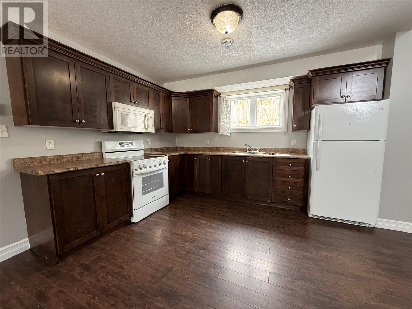 8 Ford Crescent Property Photo 18