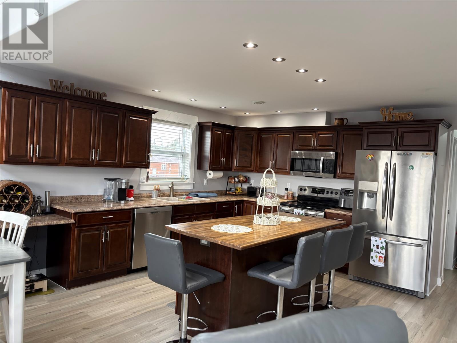 4 Ross Avenue Property Photo 9