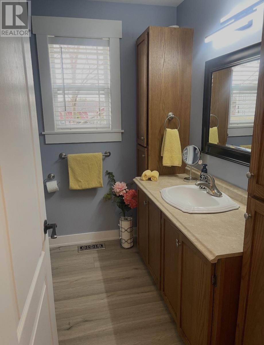 4 Ross Avenue Property Photo 20