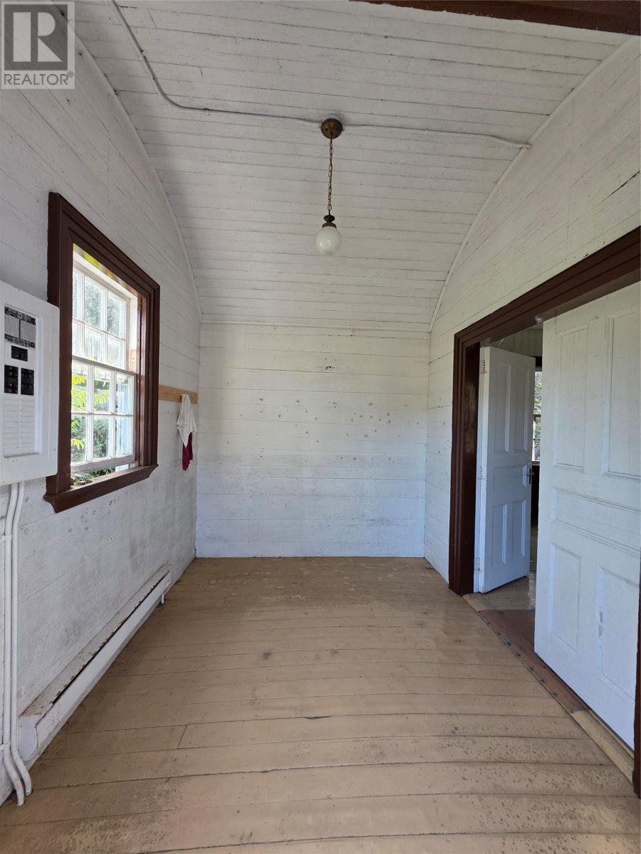 3 Taylor Room Road Property Photo 5