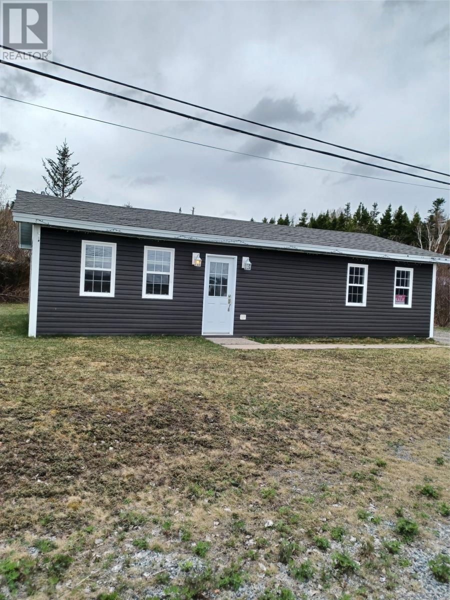 253 Main Street N Property Photo 1