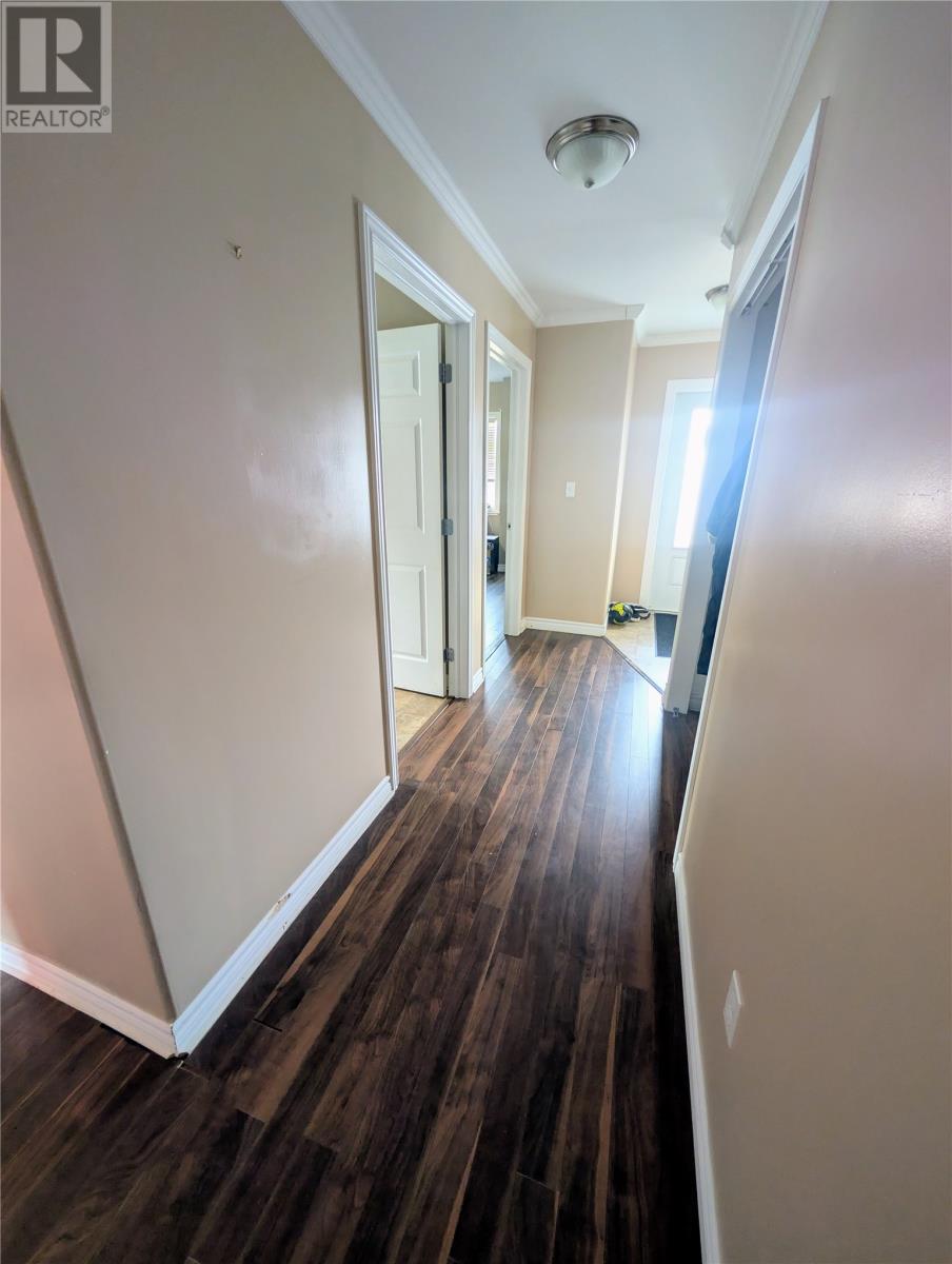 1-3 Murphy Crescent Property Photo 16