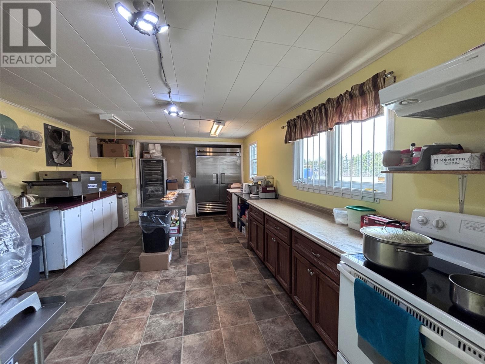 28 Main Road Property Photo 15