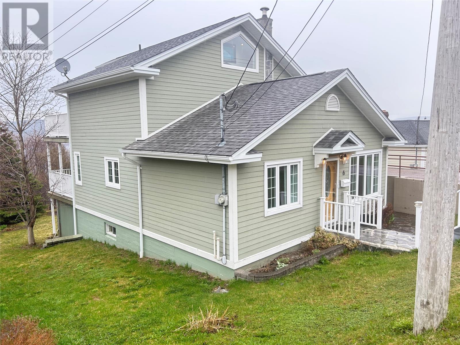 6 Woodcrest Avenue Property Photo 2