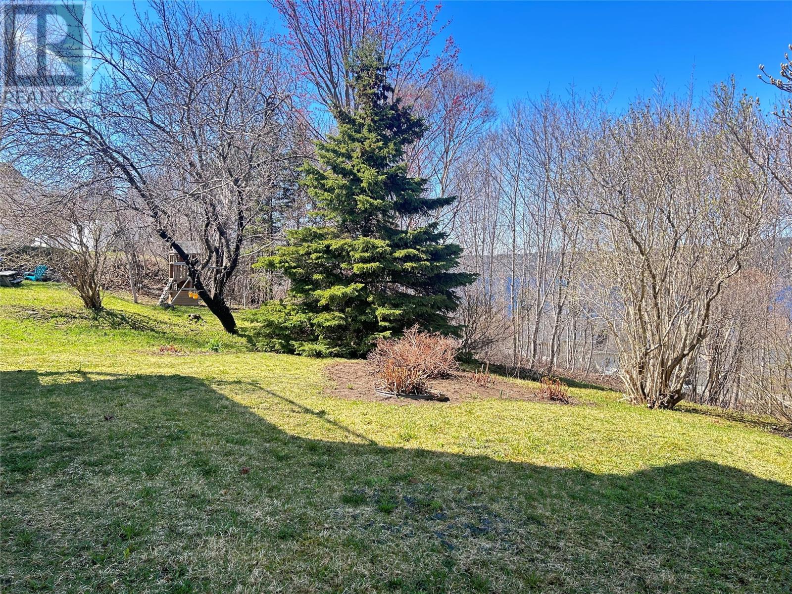 6 Woodcrest Avenue Property Photo 4