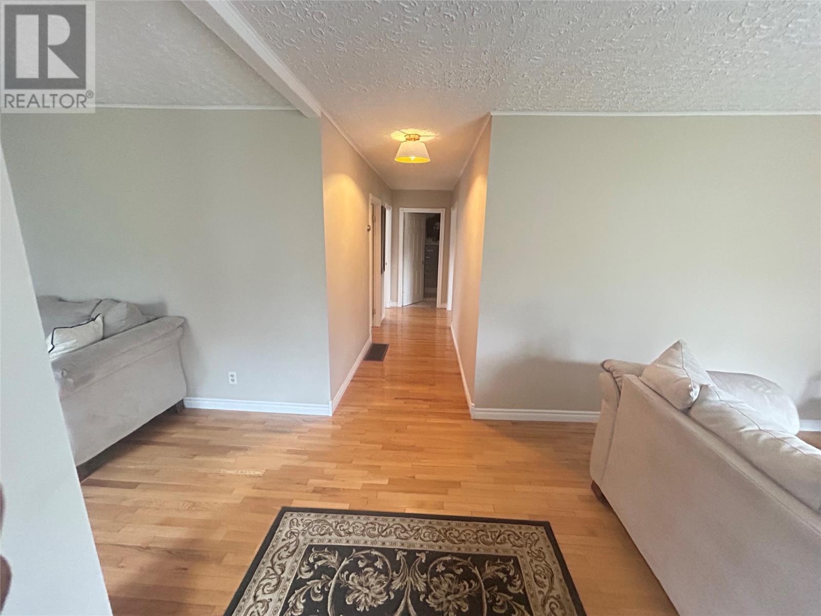 6 Woodcrest Avenue Property Photo 9