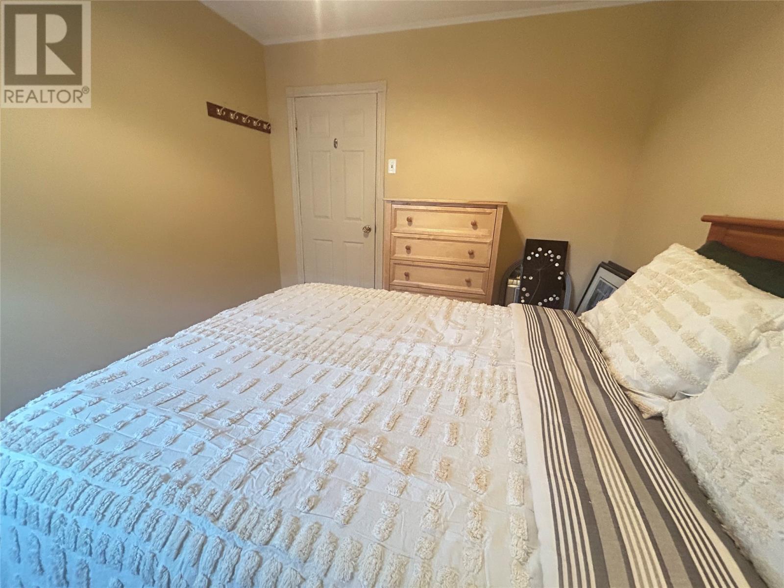 6 Woodcrest Avenue Property Photo 11