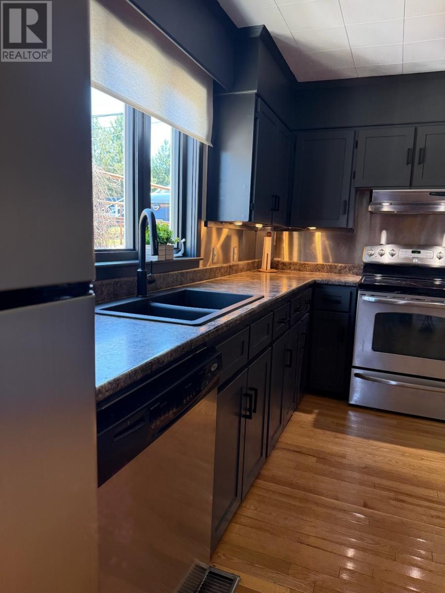6 Woodcrest Avenue Property Photo 13