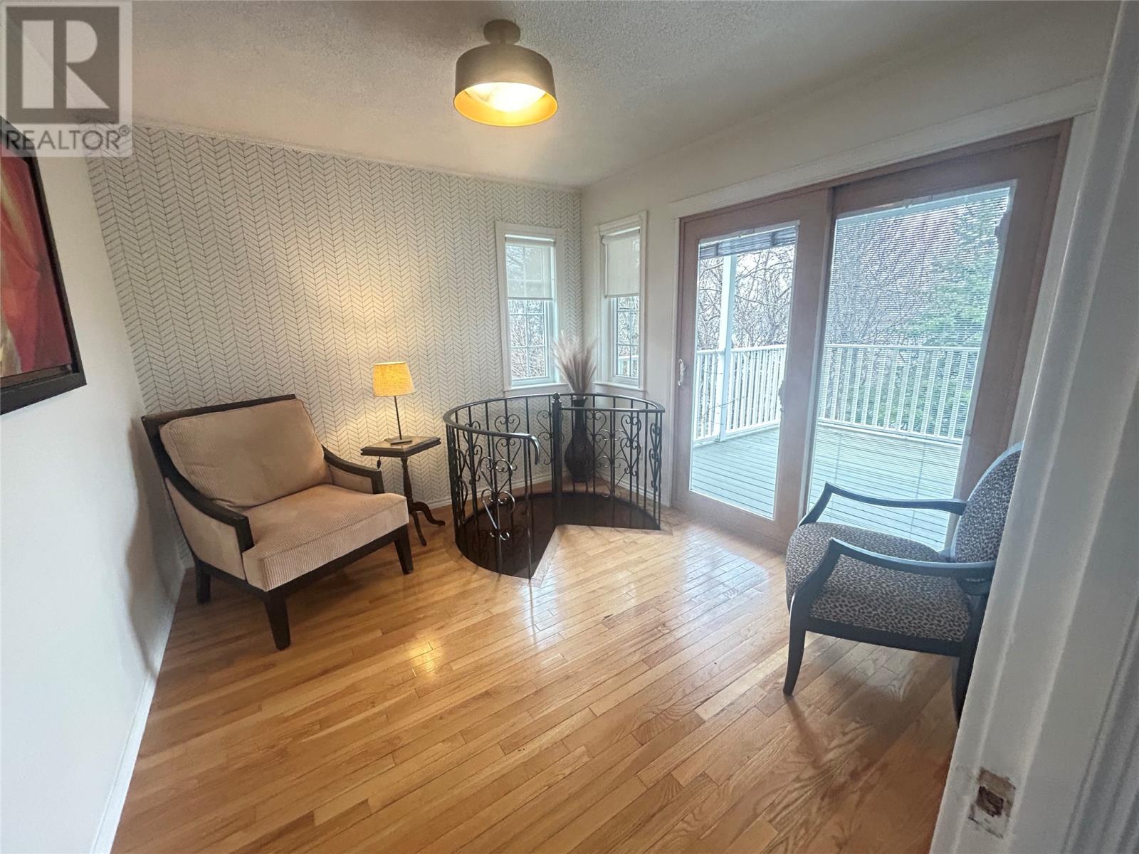 6 Woodcrest Avenue Property Photo 21