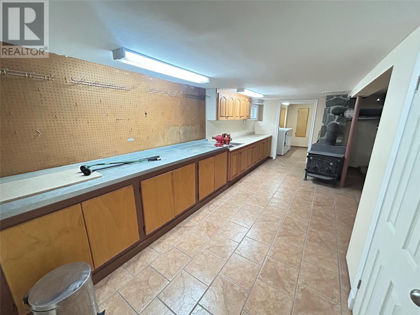 6 Woodcrest Avenue Property Photo 24