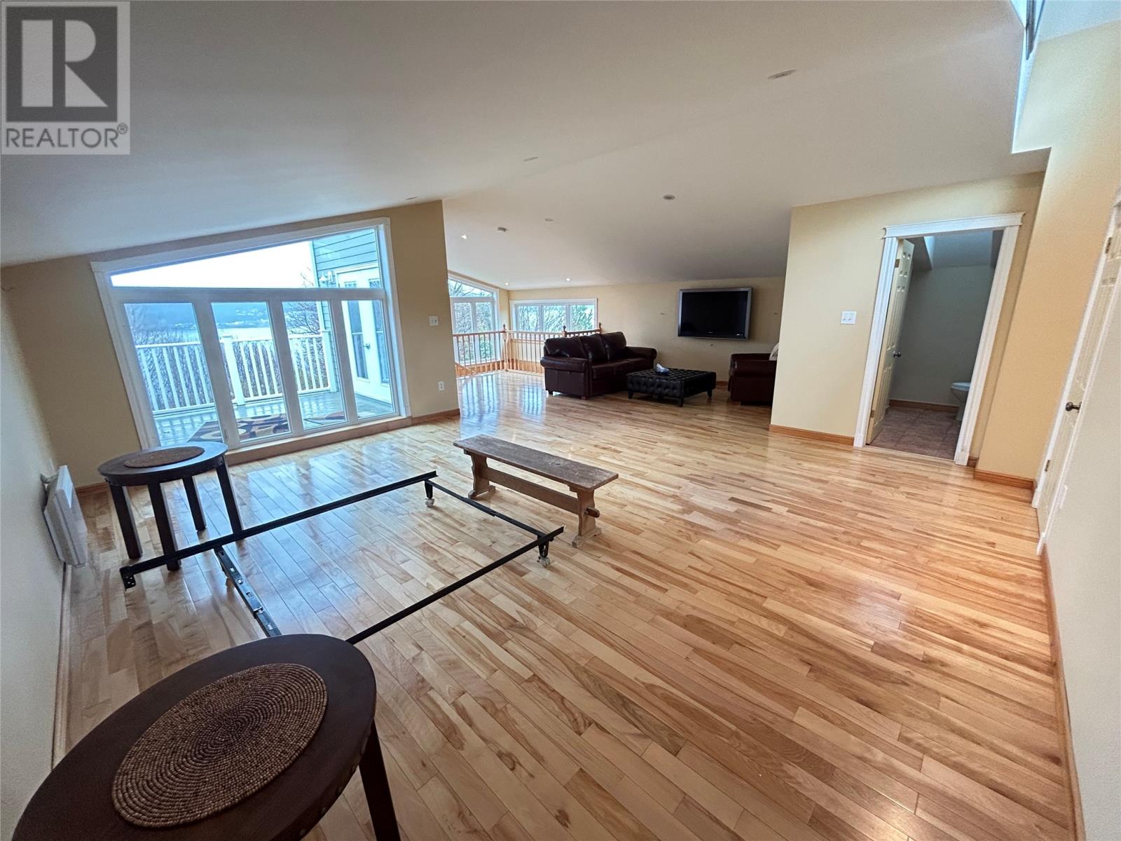 6 Woodcrest Avenue Property Photo 26