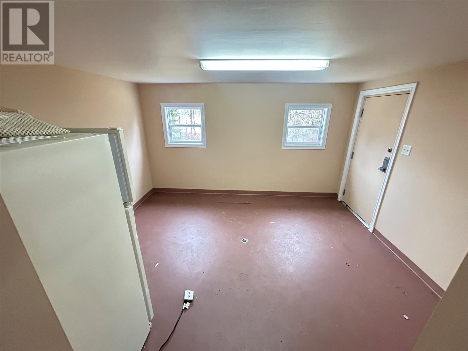 6 Woodcrest Avenue Property Photo 35