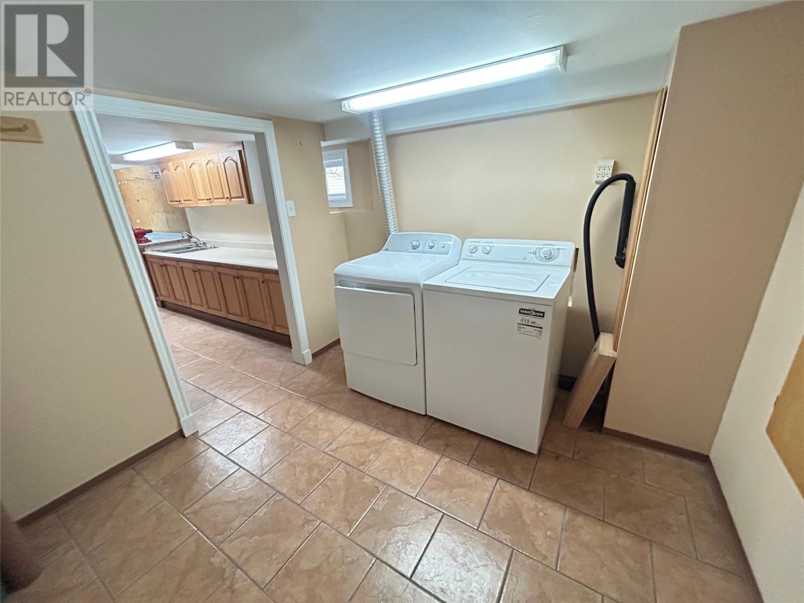 6 Woodcrest Avenue Property Photo 36