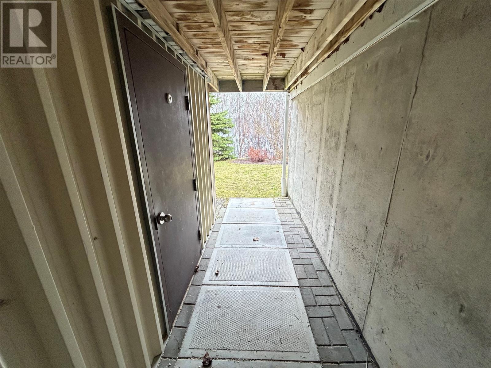 6 Woodcrest Avenue Property Photo 39